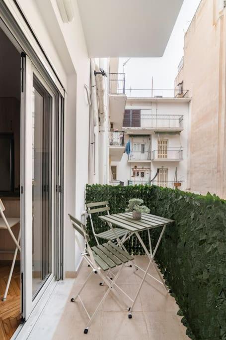 Cozy Apartment In Athènes Extérieur photo